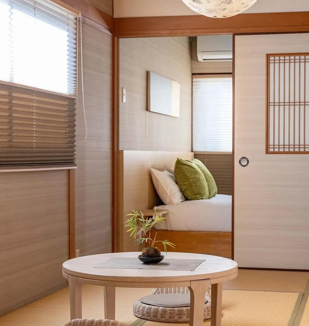 Bijou Suites Will Осака 0*,